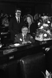 Swearing In Day, Group Photo, Family, House Floor