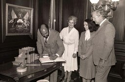 Swearing in of Representative Robert Courtlandt Wright, Wife