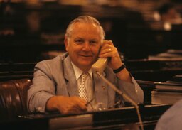 House Floor, Session, Members