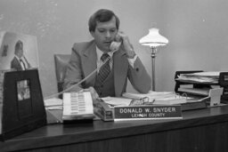 Photo Op in Representative's Office, Members