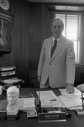 Photo Op in Representative's Office, Members