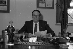 Photo Op in Representative's Office, Members