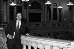 Photo Op in Main Rotunda, Members