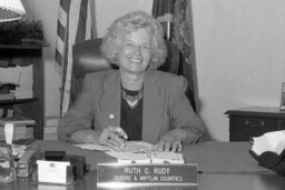 Photo Op in Representative's Office, Members