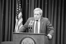 Press Conference in House's Press Room, Members