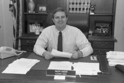 Photo Op in Representative's Office, House Floor, Members