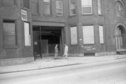 Photo Op of Abandon Building, York County, Members