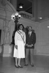 Photo Op in Main Rotunda, Guests, Members