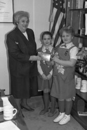 Photo Op, Girl Scout Cookie Sale, Members, Office