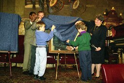 Ceremony, Unveiling Speaker Portraits, Family, House Floor, Members