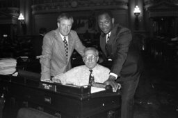 Photo Op on the House Floor, Members