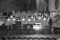 Group Photo (Colafella), Choir, House Floor, Members