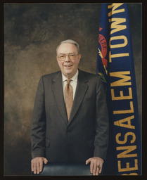 Official portrait at his district office