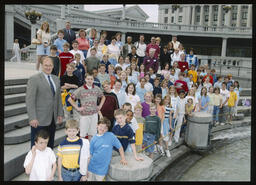 Rep. Roy Baldwin with a group of students from Neff Elementary School, Capital fountain